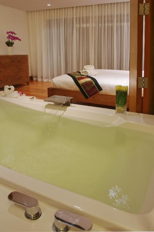 Pearl Of Naithon Hotell Exteriör bild